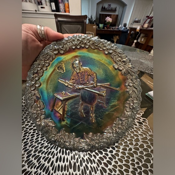 1970 Vintage Fenton Amethyst Carnival Glass Glass Blower Plate - Picture 1 of 3